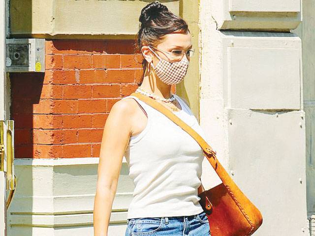 Bella Hadid models mom jeans in NYC