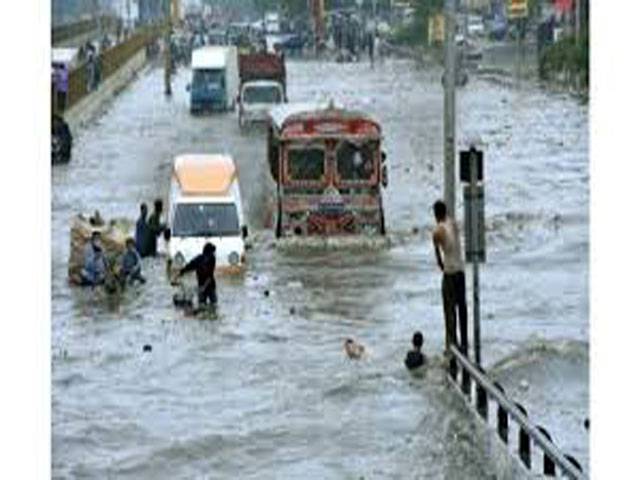   River Indus still runs in medium, low flood: FFC