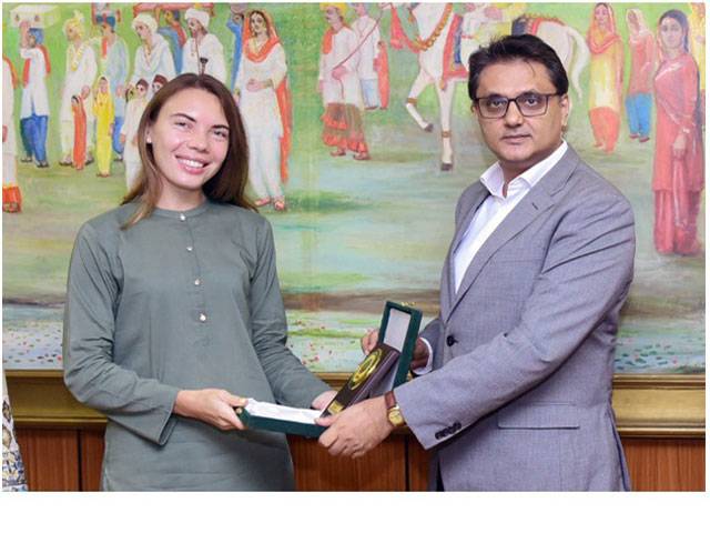 Katrina Tissen of M/s Sima Land Company visits Pakistan