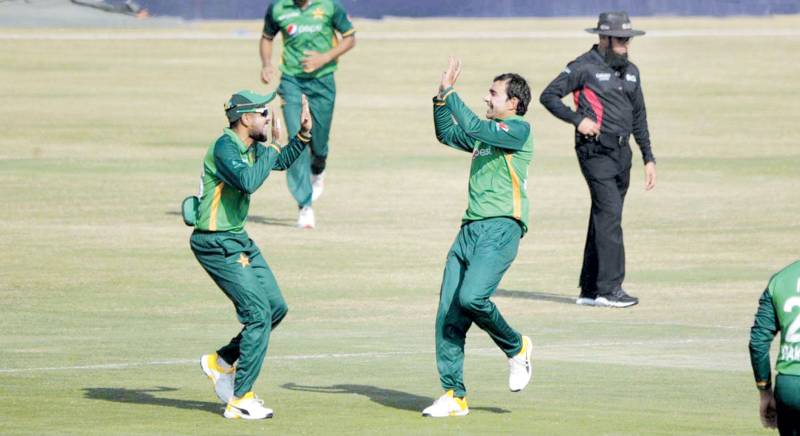 Iftikhar, Babar set up dominant win against Zimbabwe