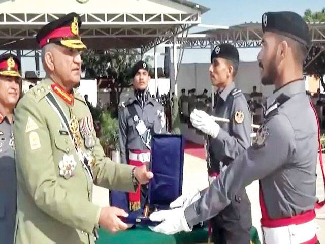 COAS appreciates Sindh Rangers for peace in Karachi