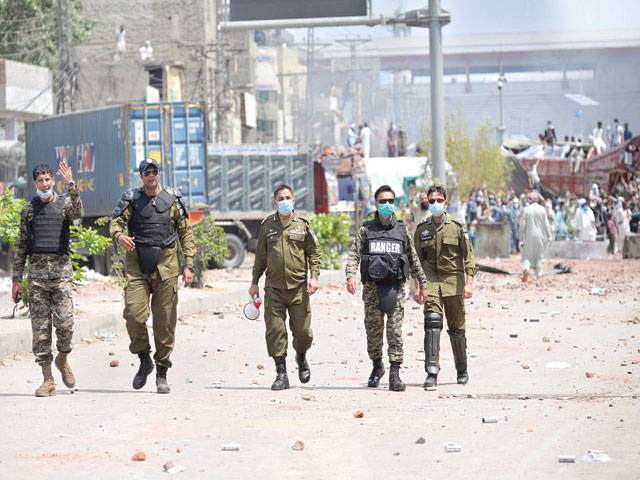 Lahore Police take back control of Nawan Kot station amid violent clashes