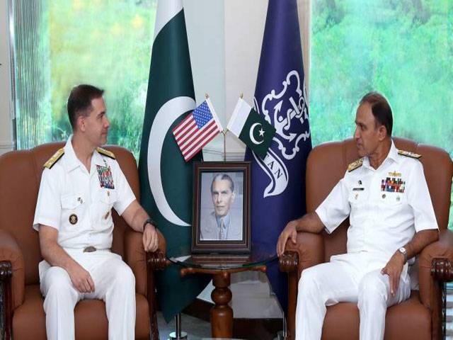Commander US NAVCENT meets Naval Chief