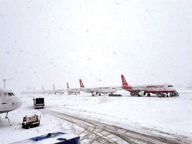 Istanbul airport shuts amid snow havoc in Southeast Europe