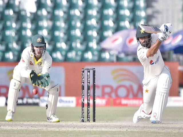 Abdullah, Azhar lead Pakistan fightback against Australia in final Test
