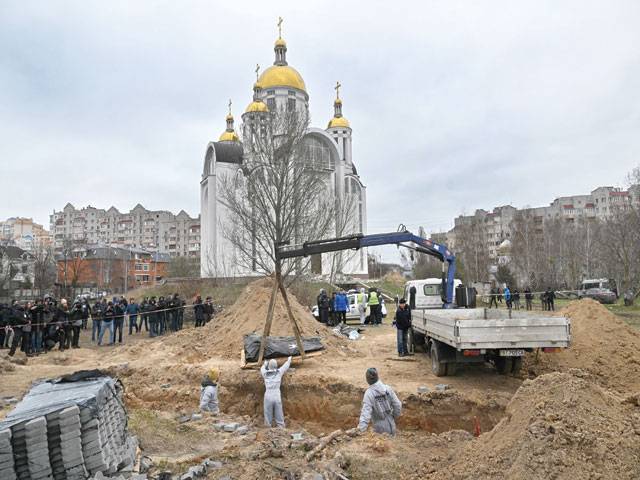 More bodies found as Russians retreat