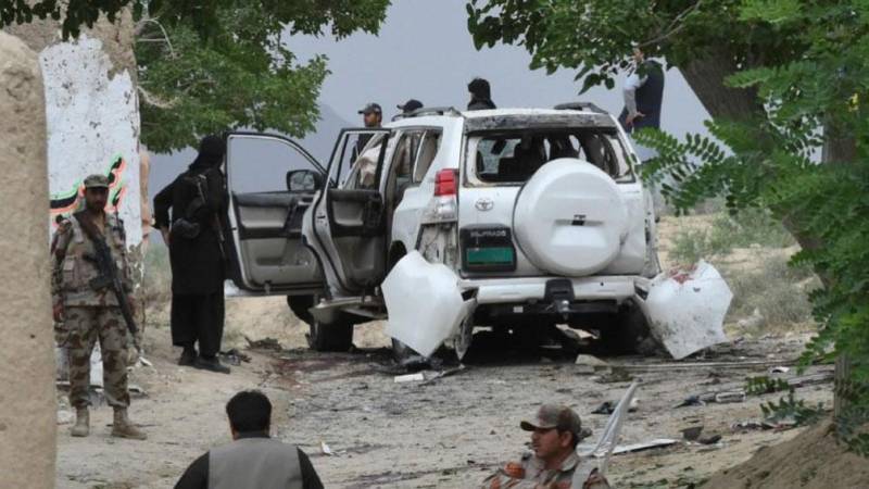 Two injured as bomb hits Baloch Sardars convoy in Kalat
