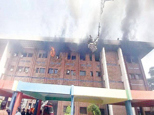 Fire erupts at Children Hospital: store gutted
