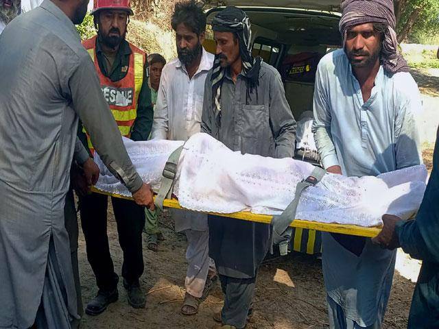 20 die as two boats carrying wedding party capsize in Indus River