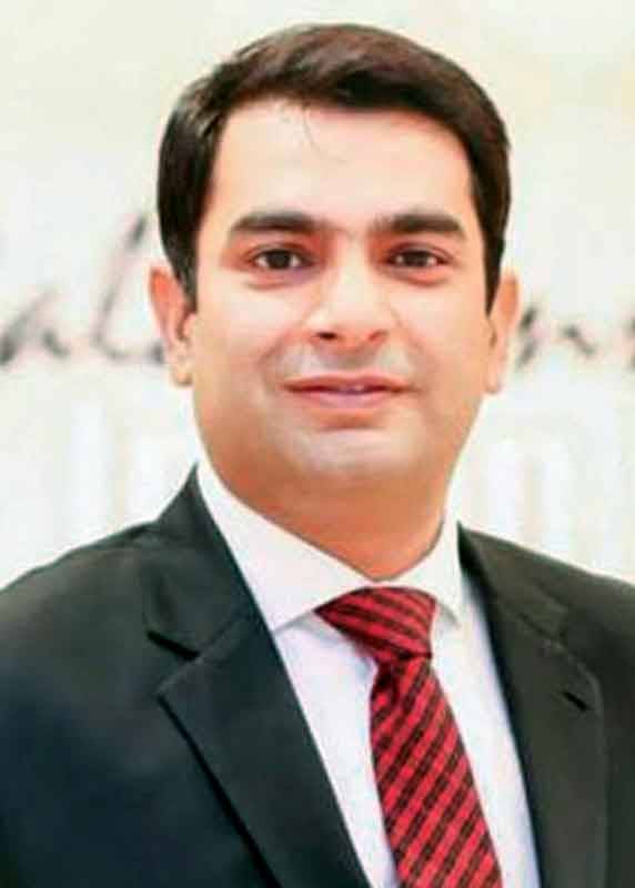 Reviving nostalgic era, Sarmad Khoosat re-releases blockbuster Sitcom ‘Shashlik’