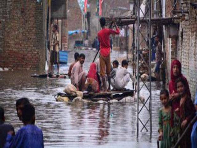 BISP distributes Rs4b among 190,326 flood-hit families