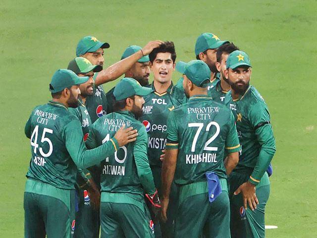 Pakistan lose thrilling Asia Cup opener