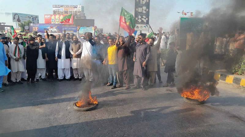 PTI workers, citizens take to streets against ECP