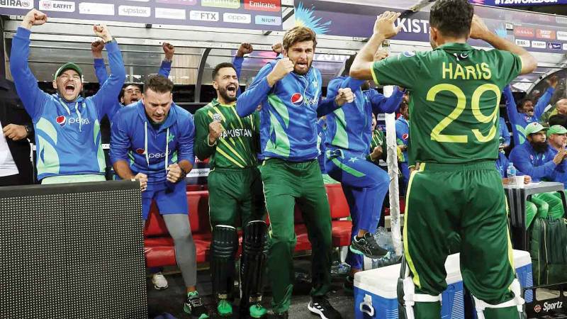 Brilliant Pakistan reach T20 World Cup final after 13 years