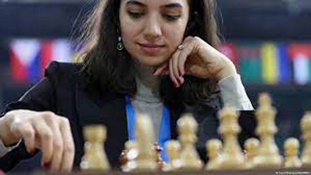 Sara Khadem: Top Iran chess player exiled for refusing headscarf