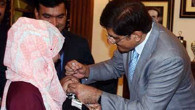 Murad launches week-long anti-polio drive to cover 16 high-risk districts