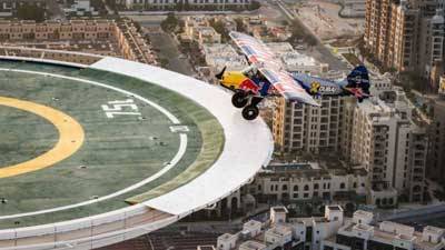 Pilot makes first-ever plane landing on Burj Al Arab helipad