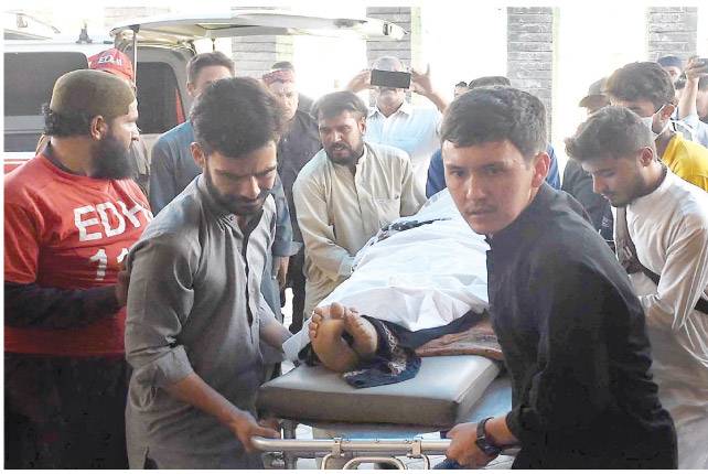 Two policemen on polio duty shot dead in Quetta