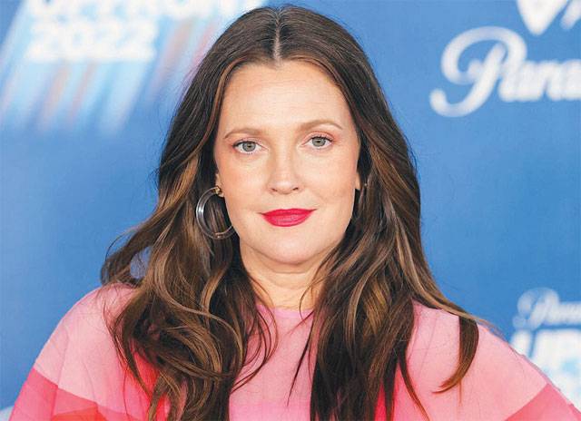 Drew Barrymore defends plans to resume talk show amid entertainment strikes