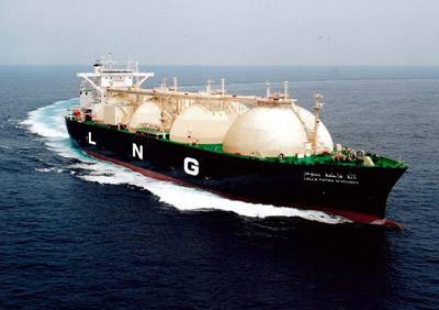 Pakistan moves to import LNG cargoes