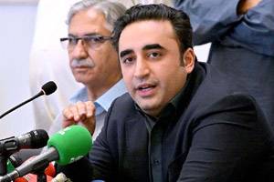 Bilawal hits out at Fazl for suggesting election delay