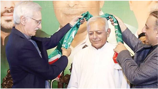 PTI’s stalwart Ghulam Sarwar joins IPP in public