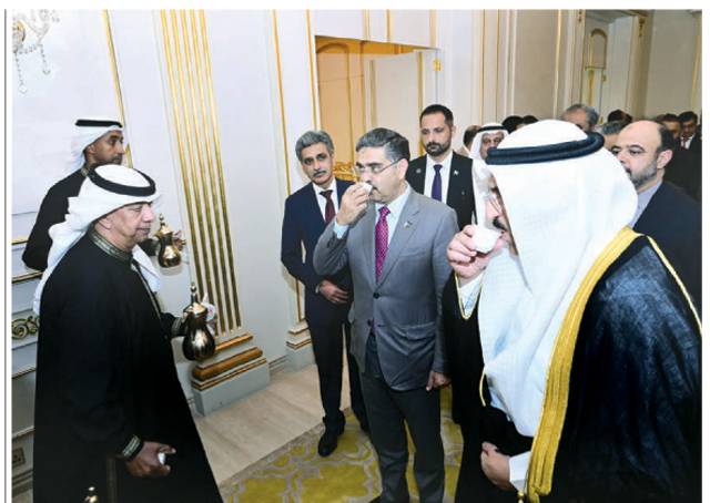PM Kakar arrives in Kuwait on 2-day visit