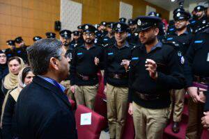 PM Kakar urges policemen to change attitude