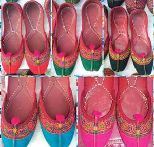 Khussa still a stylish shoe for wedding parties