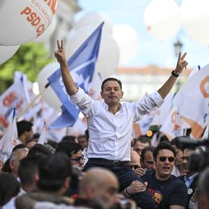 PM seeks win as Portugal ends election campaigning