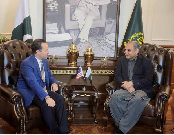 Pakistan, US on same page for fighting terrorism