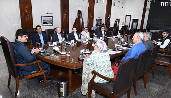 Sindh CM approves construction of two towers in Larkana hospital