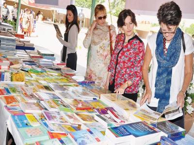 Thousands throng Islamabad Literature Festival