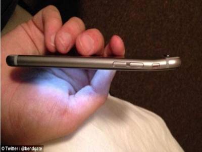 iPhone 6 bends in your pocket