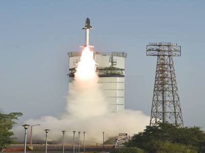 India’s budget mini space shuttle blasts off