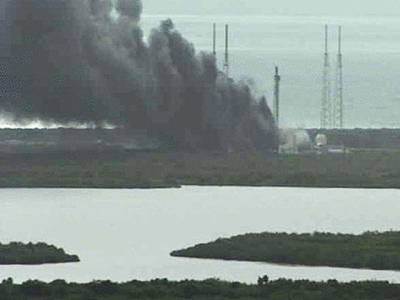 SpaceX Falcon 9 rocket explodes during test firing in Florida