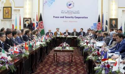 Last chance for peace, Ghani warns Taliban