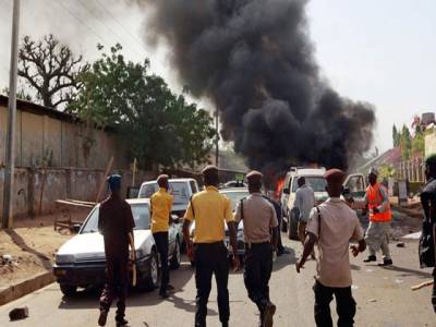 Five female suicide bombers kill 12 in Nigeria