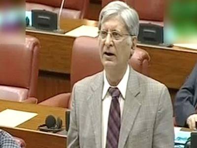 Aitzaz lashes out at PML-N in farewell speech in Senate
