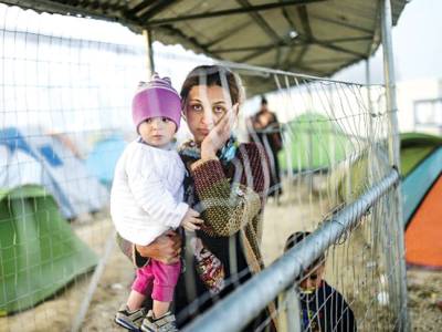 Migrants take new Balkan route through Bosnia