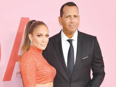 Alex & Jennifer Lopez have dropped their bid for the Mets