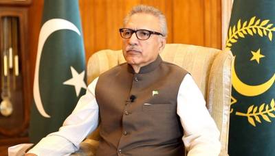 President Arif Alvi confers military awards on armed forces’ personnel