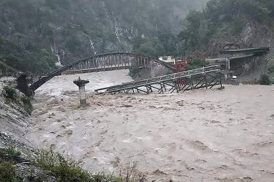 Nearly 200 perish in India, Nepal rains