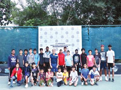 Top seeds advance in Ali Embroidery Jr National Tennis