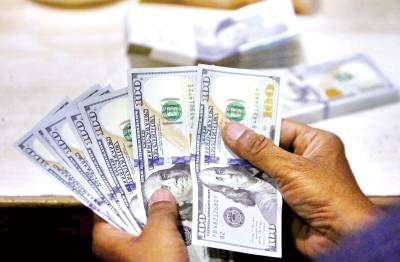Dollar reaches record Rs189 as IMF facility stalls