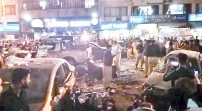 Two die in Karachi, Quetta bomb blasts