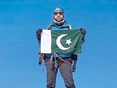 Shehroze Kashif, Abdul Joshi excel in mountaineering world