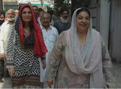 PTI’s Dr Yasmin Rashid, Andleeb Abbas arrested in Lahore