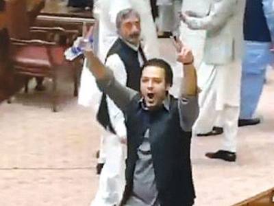 PTI’s Wasiq elected as PA deputy speaker amid opposition boycott