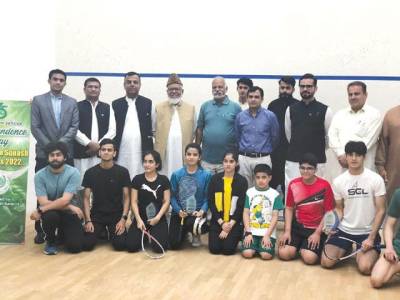 Huzaifa, Noor win Independence Day squash matches